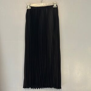 Pleaded Black Maxi Skirt